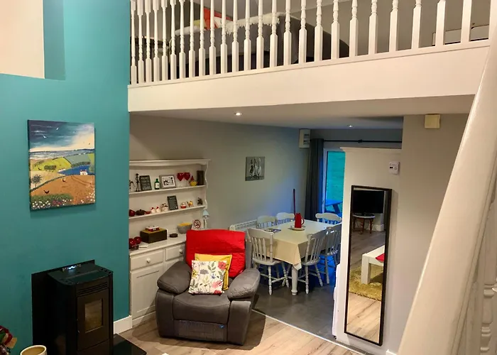 33 Old Village V93k66x 4 King Beds Sleeps 8 Sharing Prázdninový dům