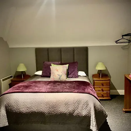 33 Old Village V93k66x 4 King Beds Sleeps 8 Sharing Дом отдыха *